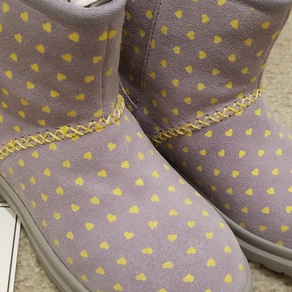 I Love UGG women ankle boot size 6 brand new - Picture 2 of 8